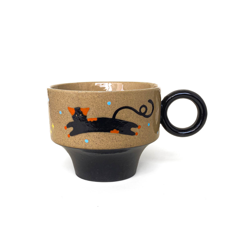 Floating Cat Pedestal Ceramic Cup