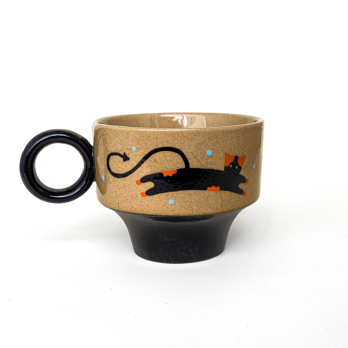 Floating Cat Pedestal Ceramic Cup