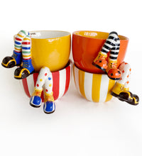 Cross-Leg Jester Cup (4 Colours)