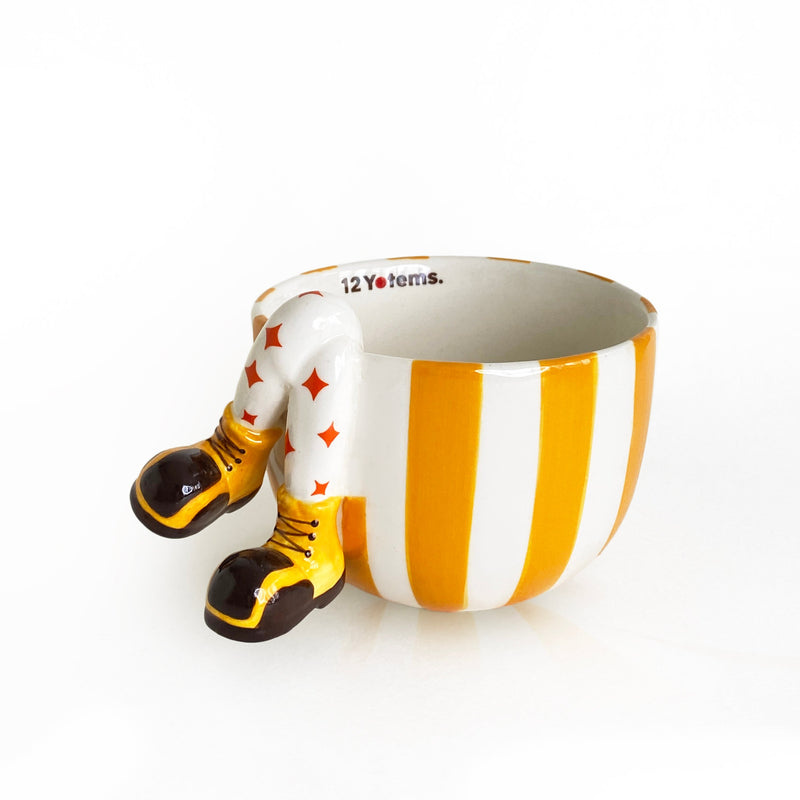 Cross-Leg Jester Cup (4 Colours)